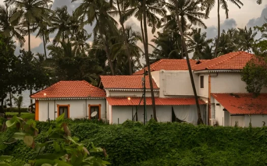 private and 5 star beach properties goa